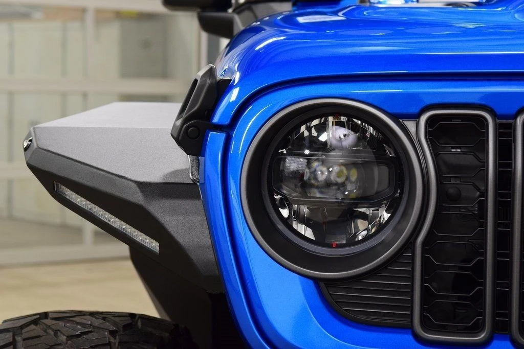 2025 Jeep JT Gladiator - Image 10 of 21