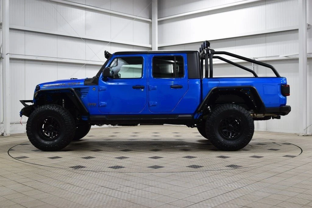 2025 Jeep JT Gladiator - Image 4 of 21