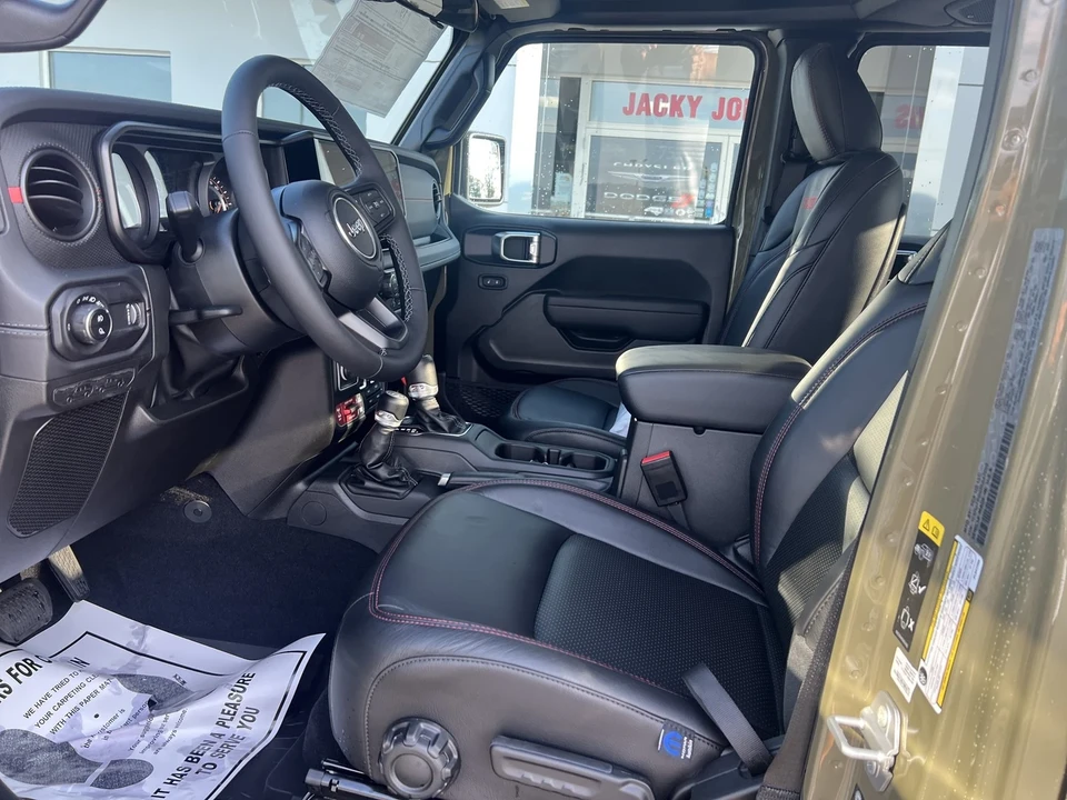 2025 Jeep JT Gladiator - Image 16 of 21