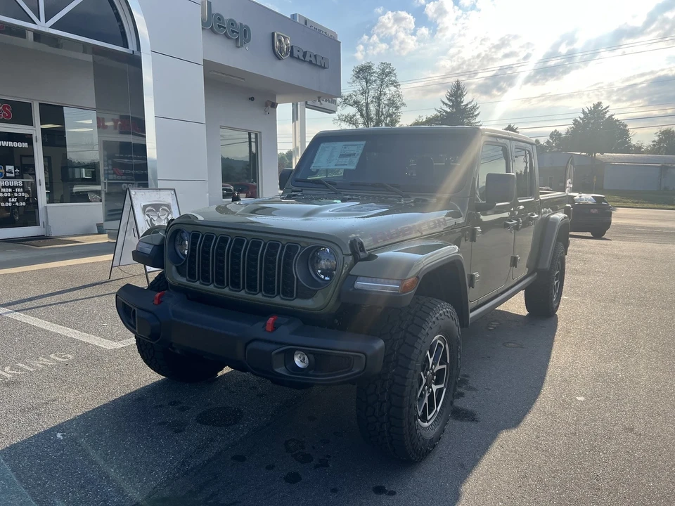 2025 Jeep JT Gladiator - Image 6 of 21