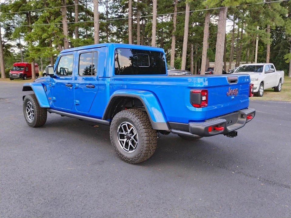 2025 Jeep JT Gladiator - Image 7 of 12