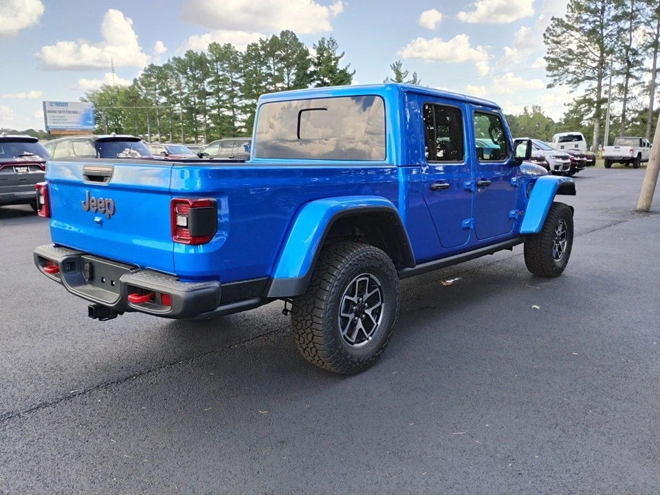 2025 Jeep JT Gladiator - Image 5 of 12
