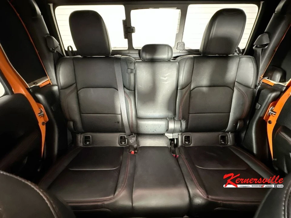 2025 Jeep JT Gladiator - Image 13 of 24