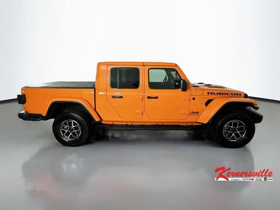2025 Jeep JT Gladiator - Image 8 of 24