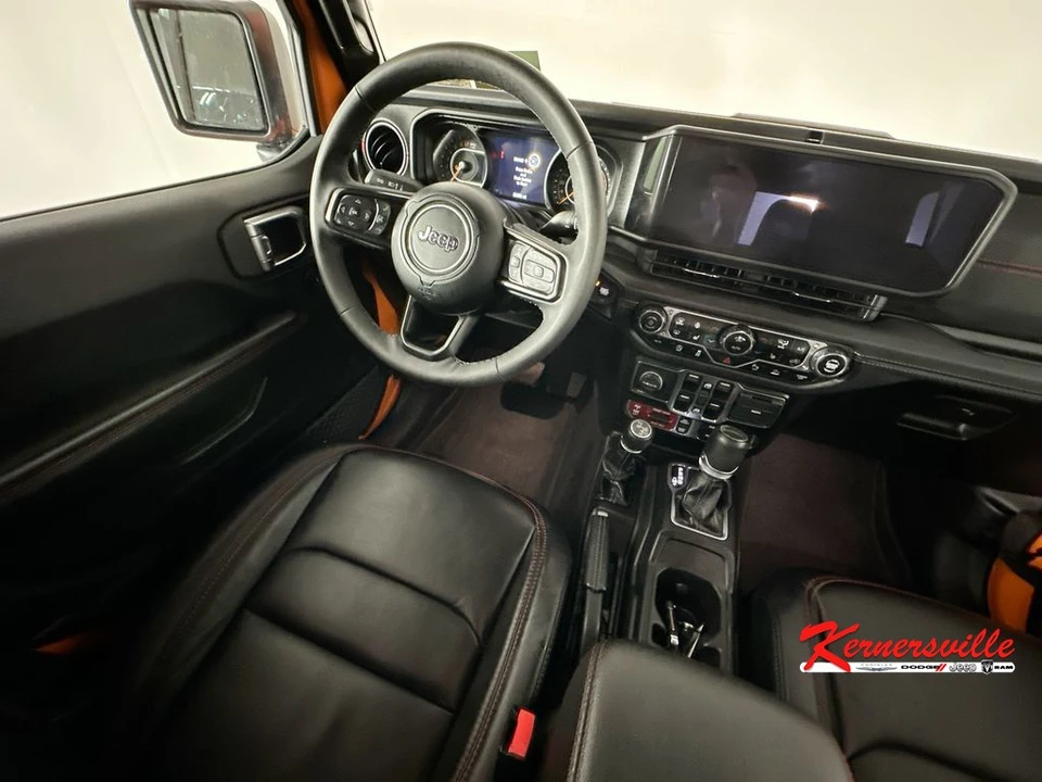 2025 Jeep JT Gladiator - Image 9 of 24