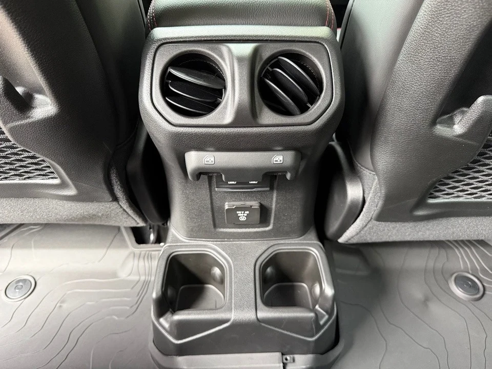 2025 Jeep JT Gladiator - Image 17 of 21