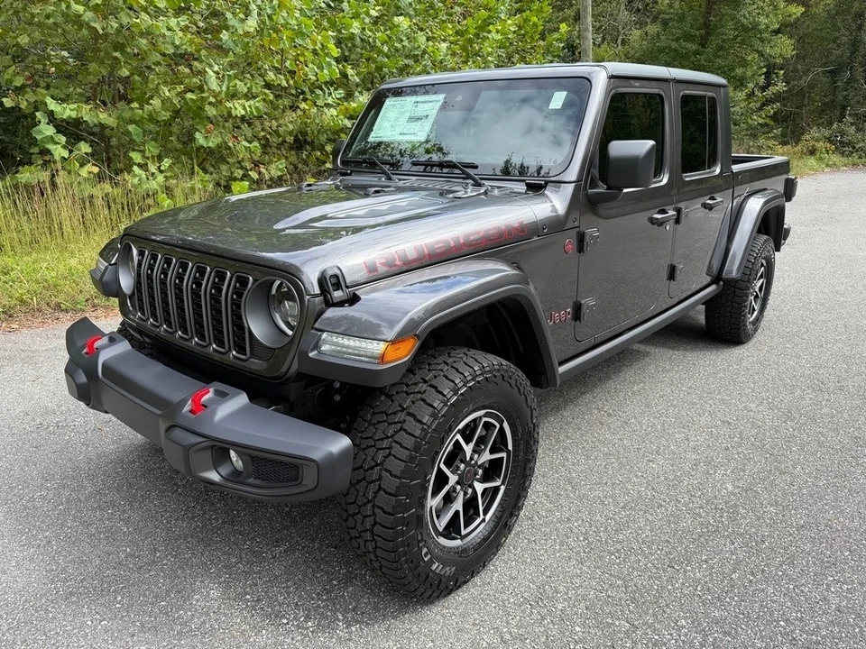 2025 Jeep JT Gladiator - Image 3 of 12