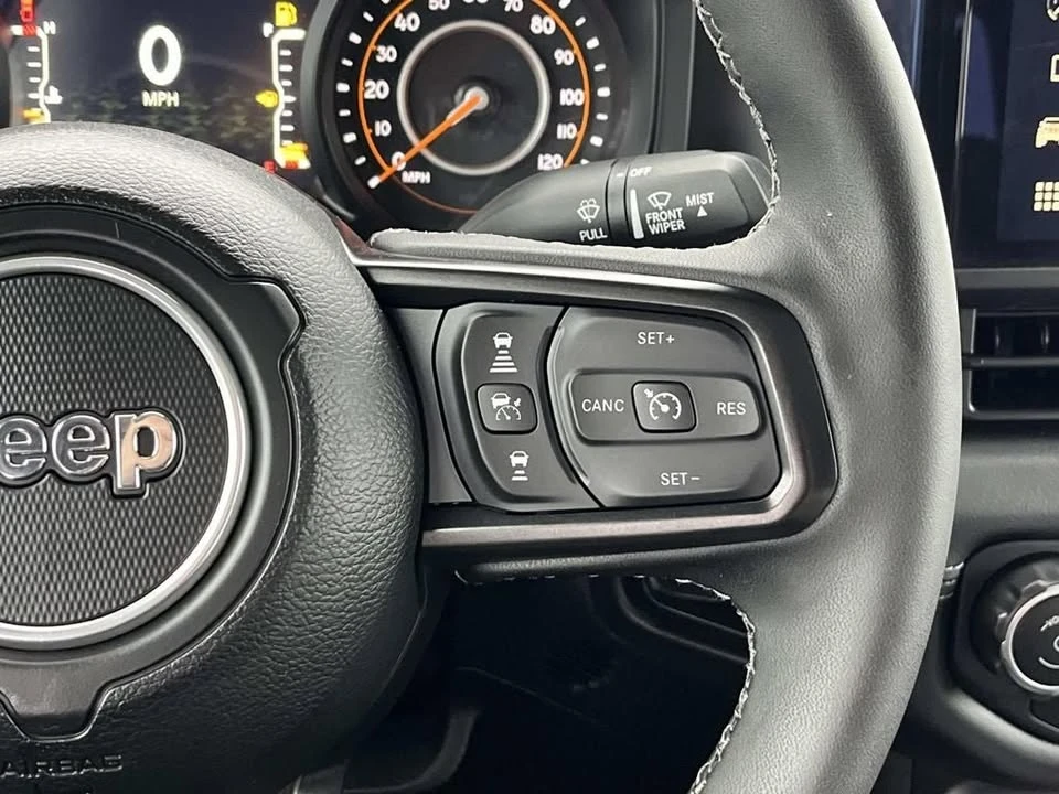 2025 Jeep JT Gladiator - Image 18 of 20