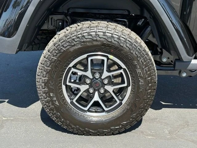 2025 Jeep JT Gladiator - Image 10 of 12