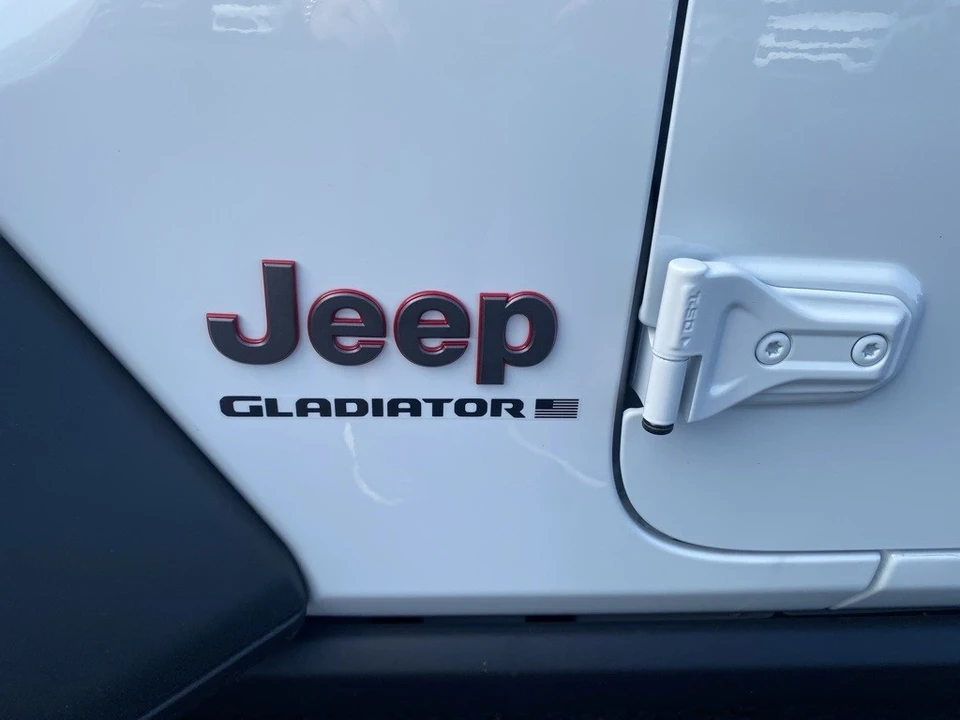 2025 Jeep JT Gladiator - Image 10 of 12