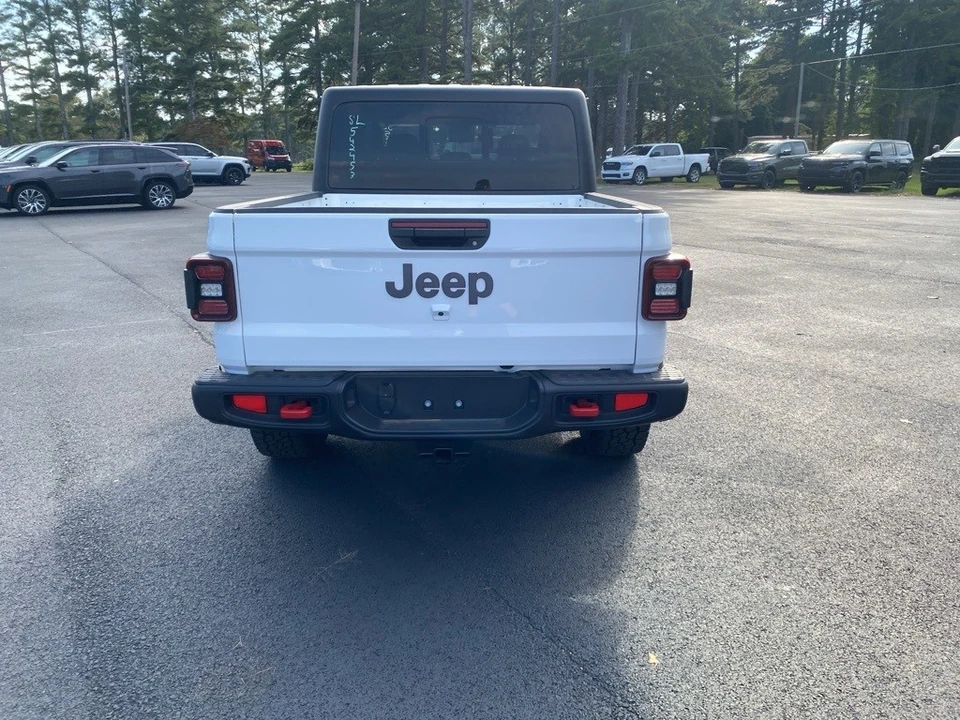 2025 Jeep JT Gladiator - Image 6 of 12