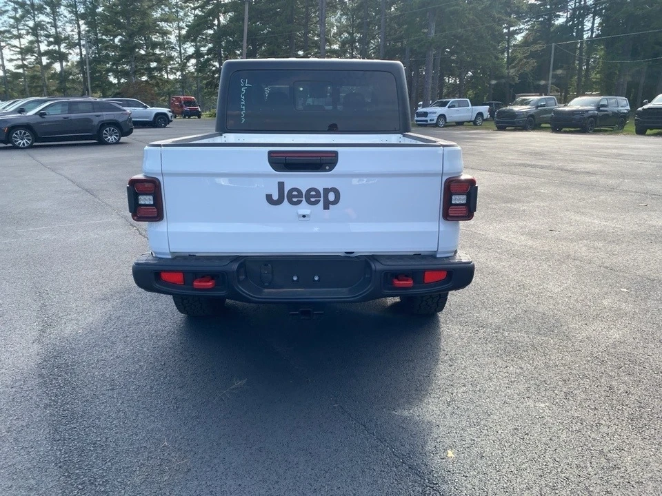 2025 Jeep JT Gladiator - Image 6 of 12