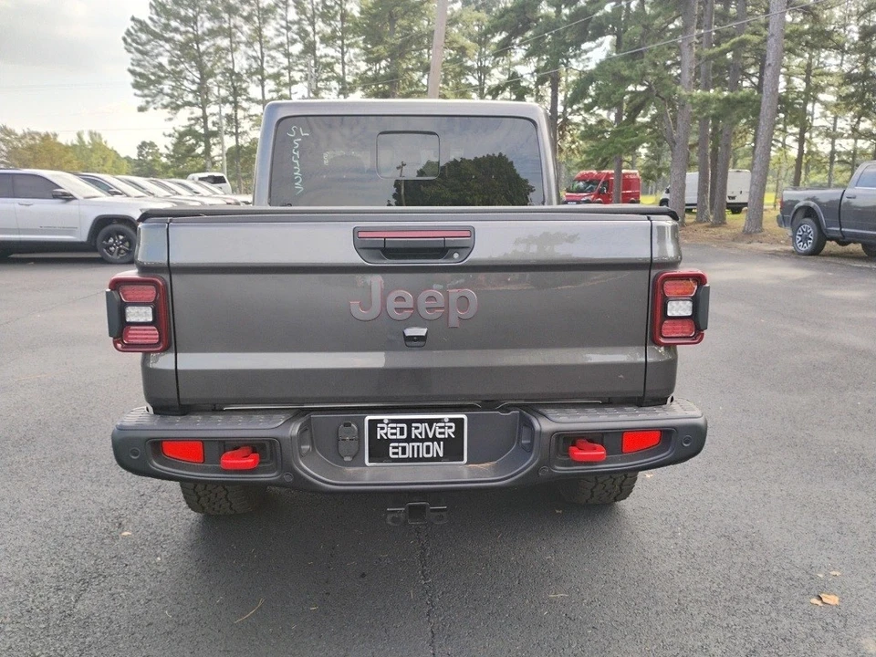 2025 Jeep JT Gladiator - Image 6 of 12