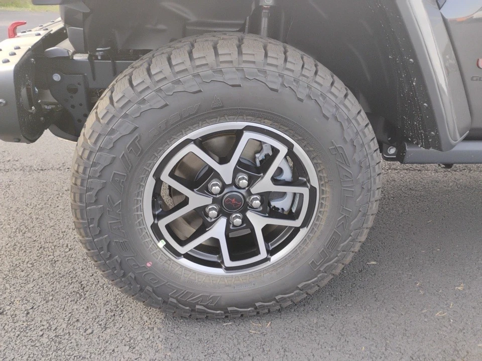 2025 Jeep JT Gladiator - Image 10 of 12