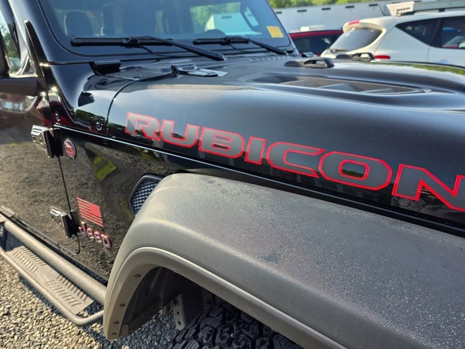 2025 Jeep JT Gladiator - Image 10 of 31