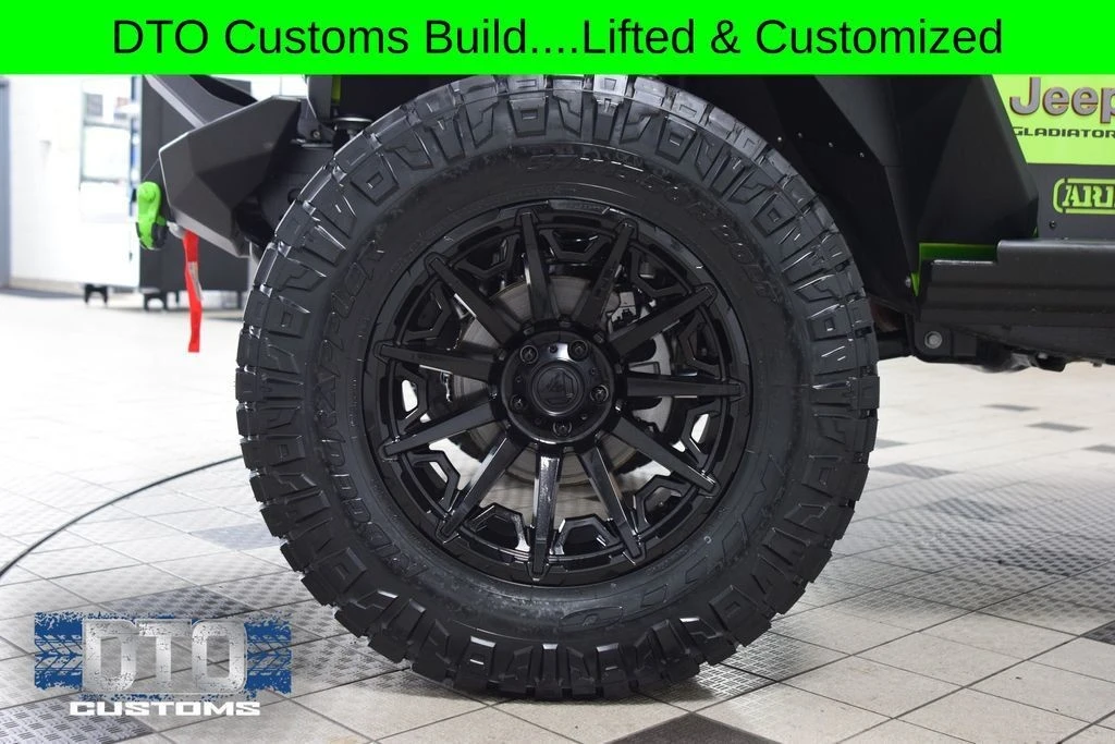 2025 Jeep JT Gladiator - Image 30 of 31
