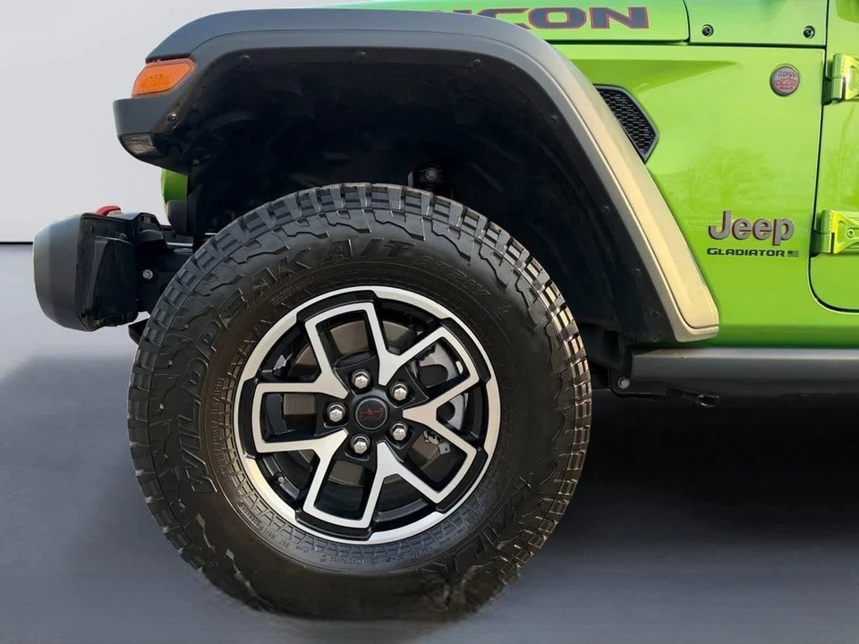 2025 Jeep JT Gladiator - Image 4 of 29