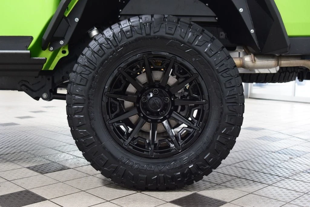 2025 Jeep JT Gladiator - Image 29 of 31