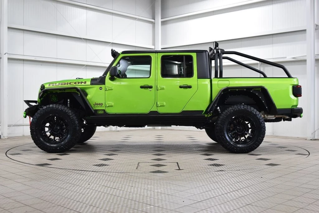 2025 Jeep JT Gladiator - Image 4 of 31