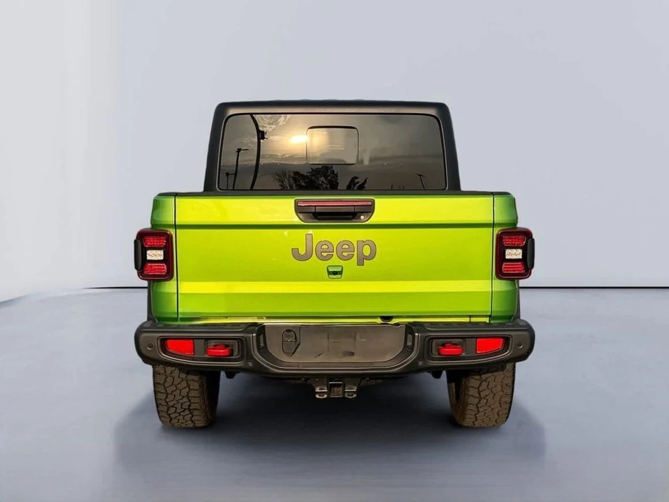 2025 Jeep JT Gladiator - Image 7 of 29