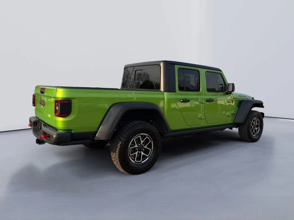 2025 Jeep JT Gladiator - Image 8 of 29