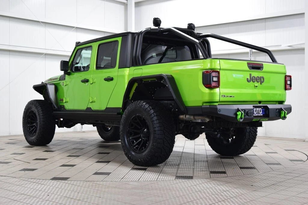 2025 Jeep JT Gladiator - Image 5 of 31