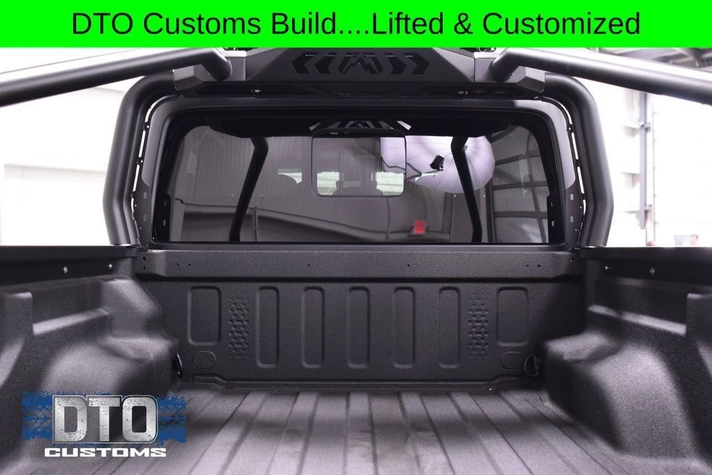 2025 Jeep JT Gladiator - Image 25 of 31