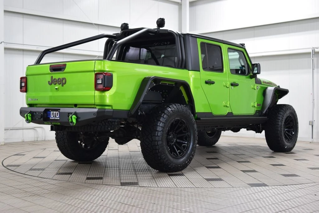 2025 Jeep JT Gladiator - Image 7 of 31