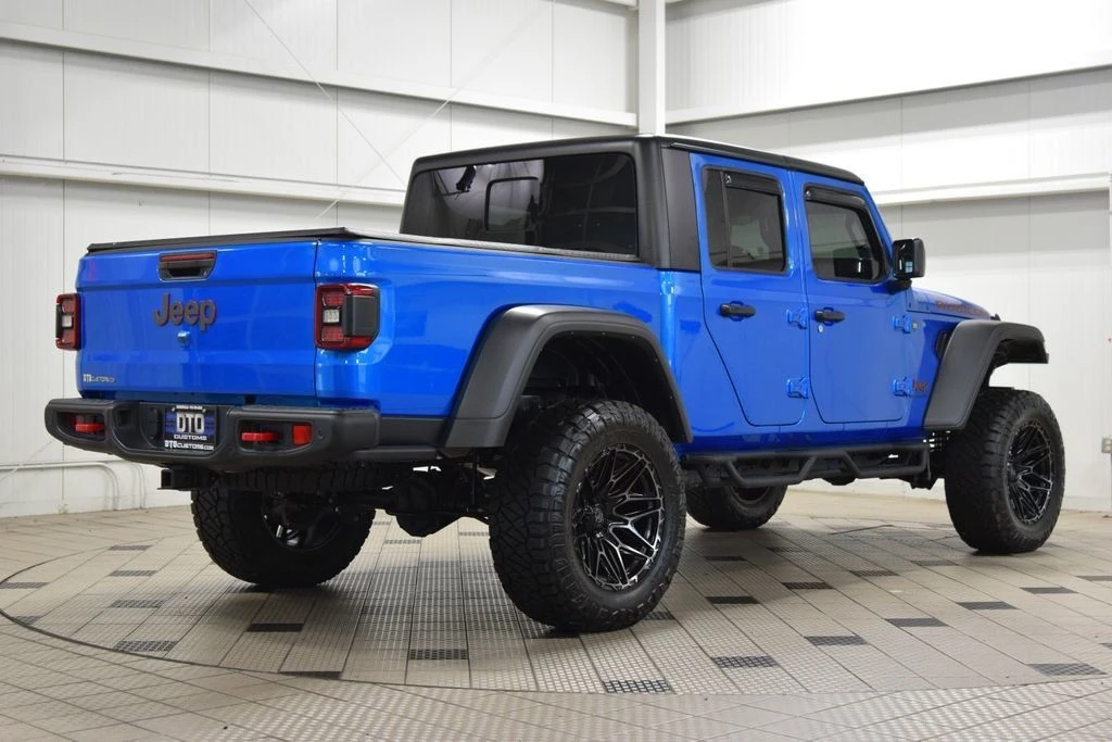 2025 Jeep JT Gladiator - Image 8 of 31