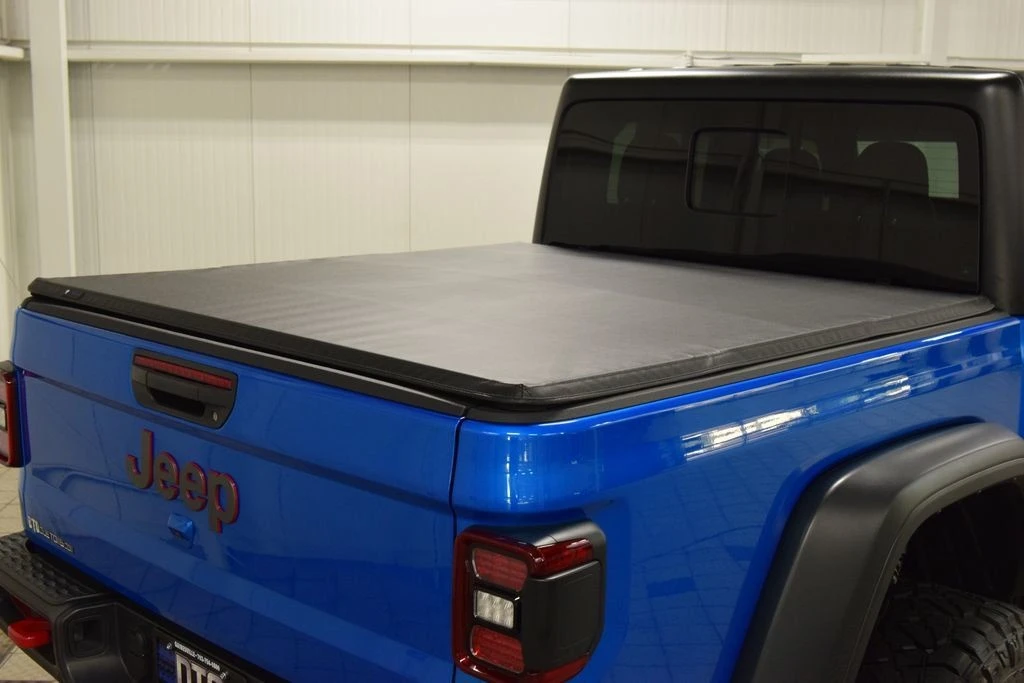 2025 Jeep JT Gladiator - Image 28 of 31