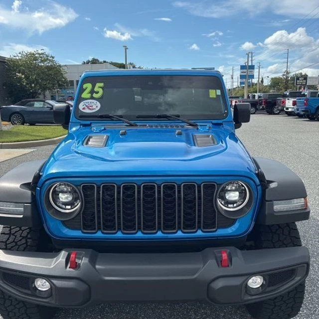 2025 Jeep JT Gladiator - Image 3 of 28