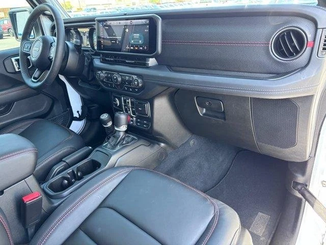 2025 Jeep JT Gladiator - Image 7 of 10