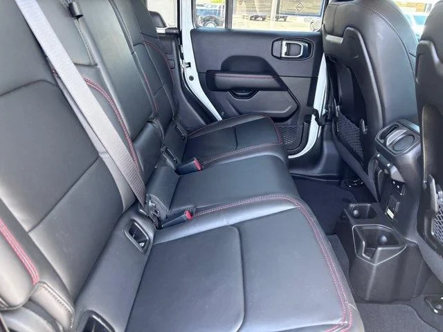 2025 Jeep JT Gladiator - Image 9 of 10