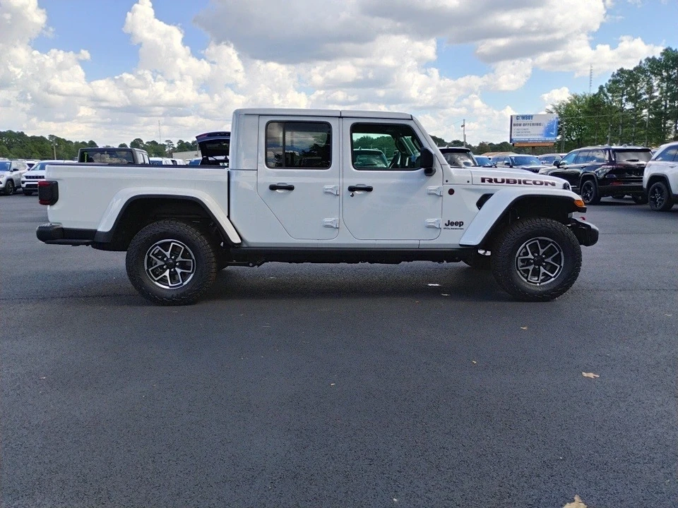 2025 Jeep JT Gladiator - Image 4 of 12