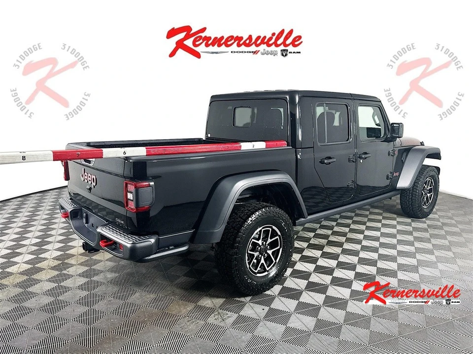 2025 Jeep JT Gladiator - Image 7 of 12