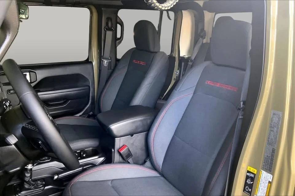 2025 Jeep JT Gladiator - Image 11 of 12