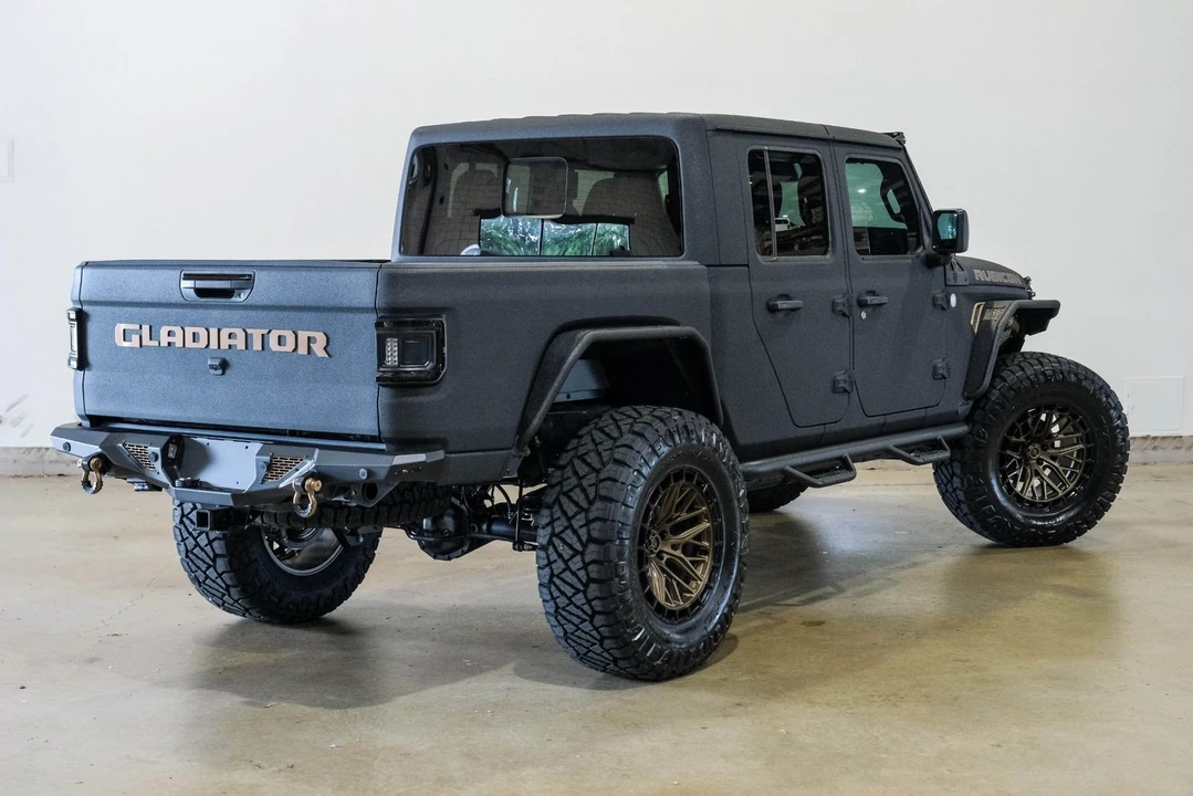 2025 Jeep JT Gladiator - Image 9 of 12