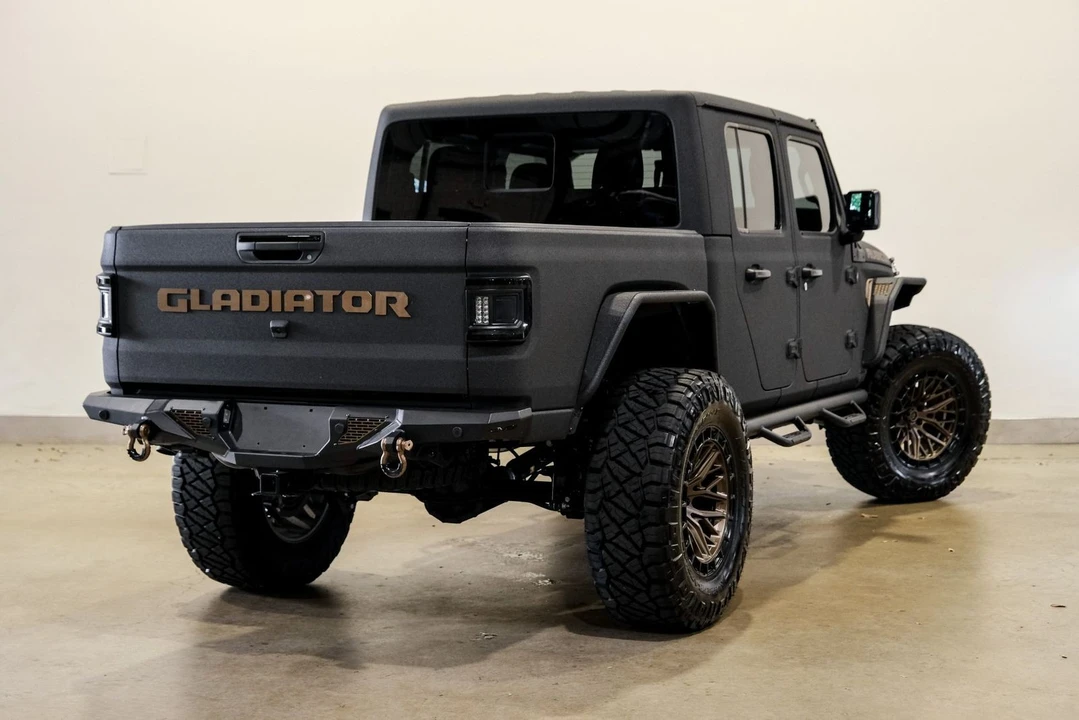 2025 Jeep JT Gladiator - Image 8 of 12
