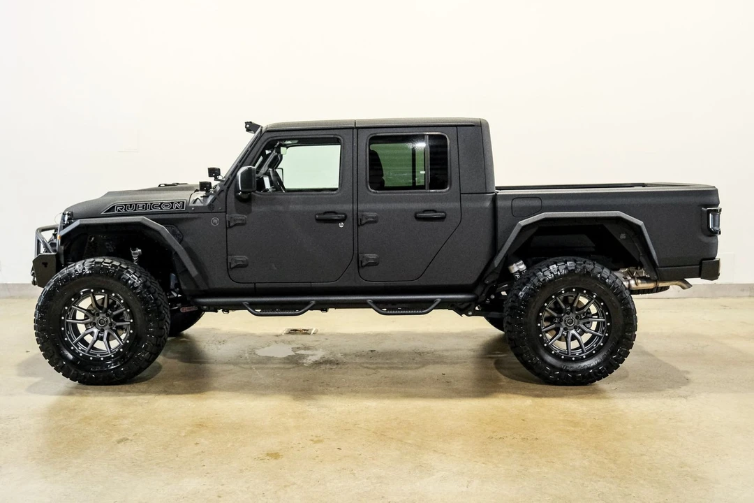 2025 Jeep JT Gladiator - Image 8 of 12
