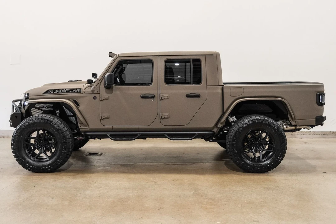 2025 Jeep JT Gladiator - Image 6 of 12