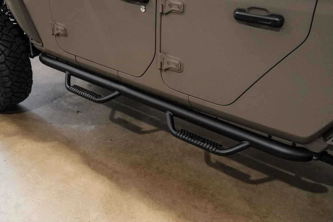 2025 Jeep JT Gladiator - Image 11 of 12