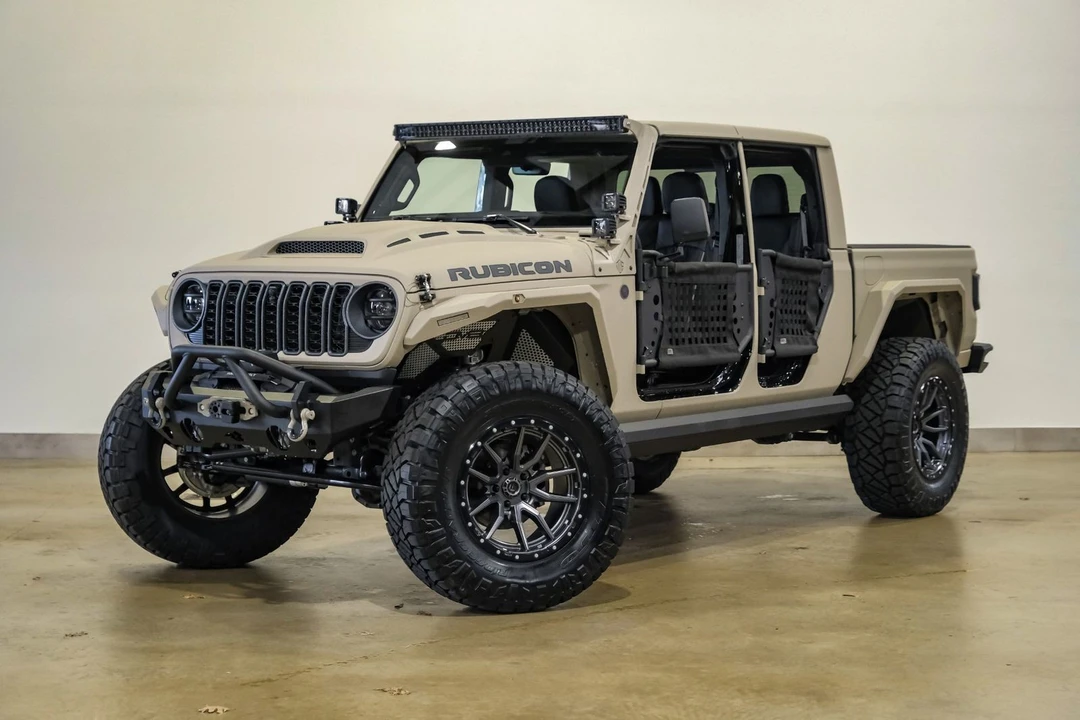 2025 Jeep JT Gladiator - Image 5 of 12