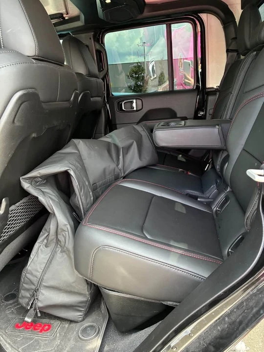 2025 Jeep JT Gladiator - Image 8 of 9