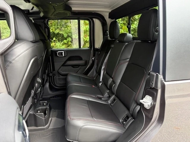 2025 Jeep JT Gladiator - Image 16 of 21