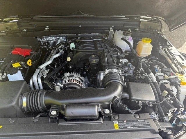 2025 Jeep JT Gladiator - Image 11 of 21
