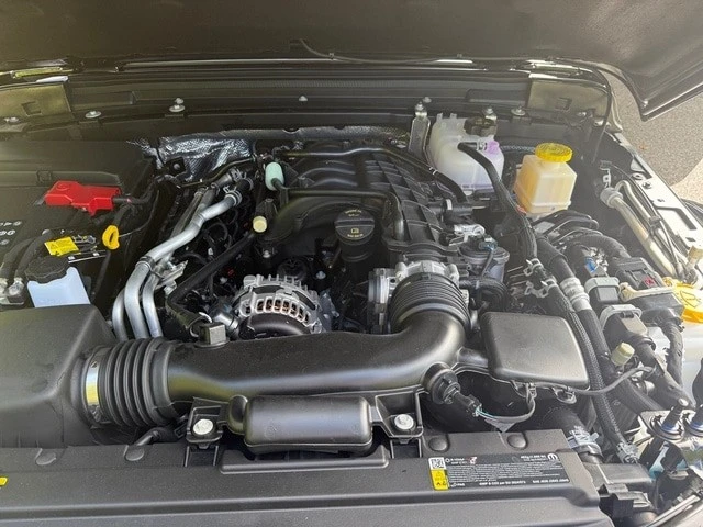 2025 Jeep JT Gladiator - Image 11 of 21