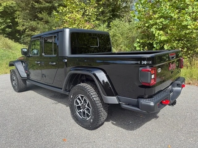 2025 Jeep JT Gladiator - Image 10 of 21