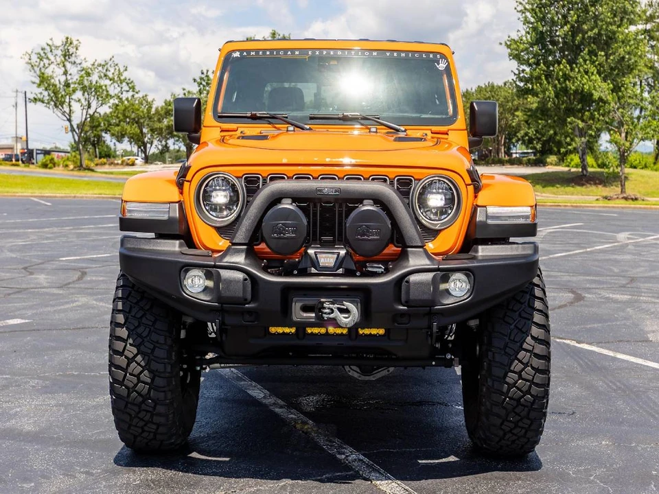 2025 Jeep JT Gladiator - Image 3 of 13