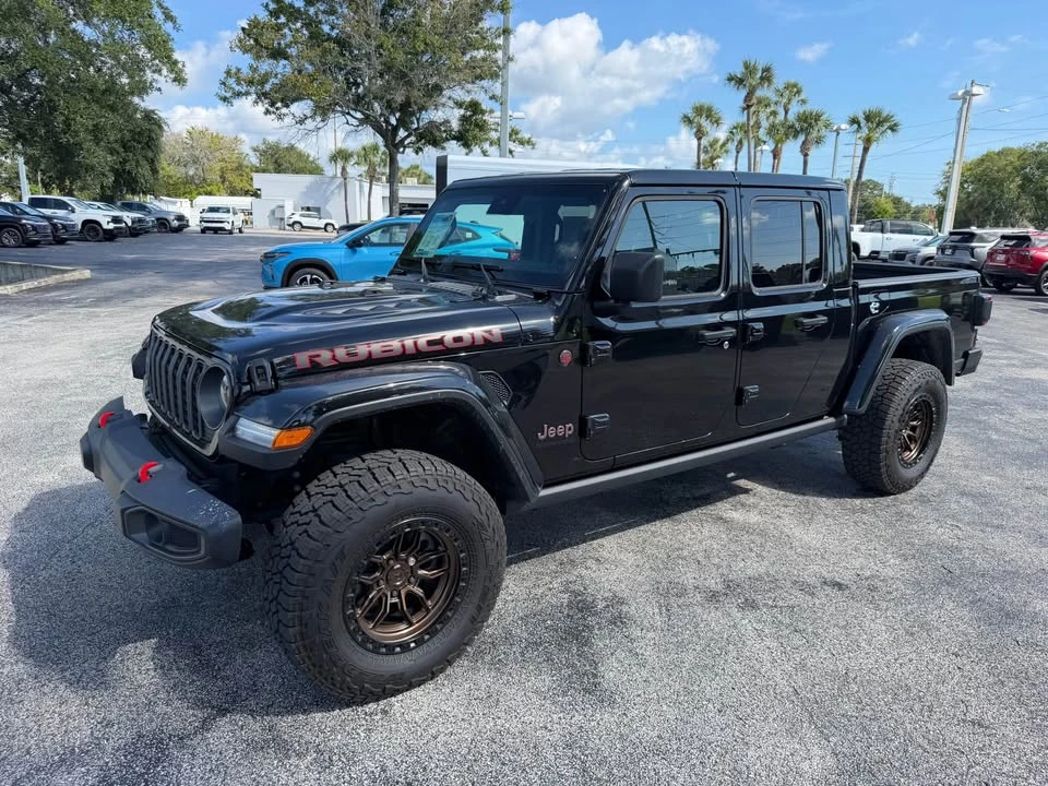2025 Jeep JT Gladiator - Image 3 of 9