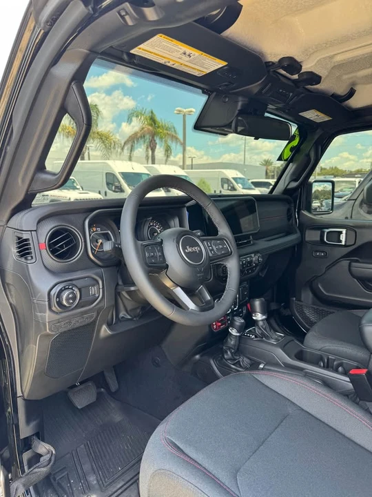 2025 Jeep JT Gladiator - Image 6 of 11